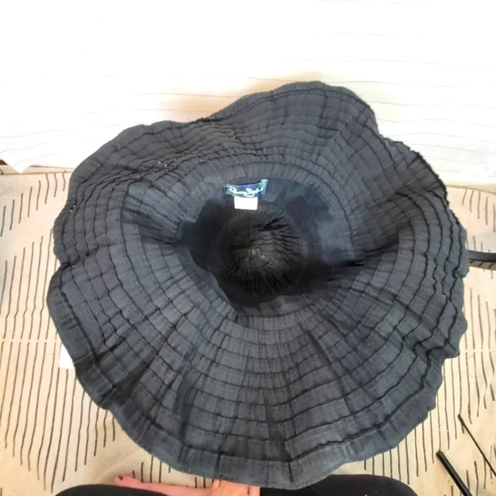 PANAMA JACK WIDE BRIM CRUSHABLE BLACK HAT, W REAL SEASHELL TRIM DETAIL